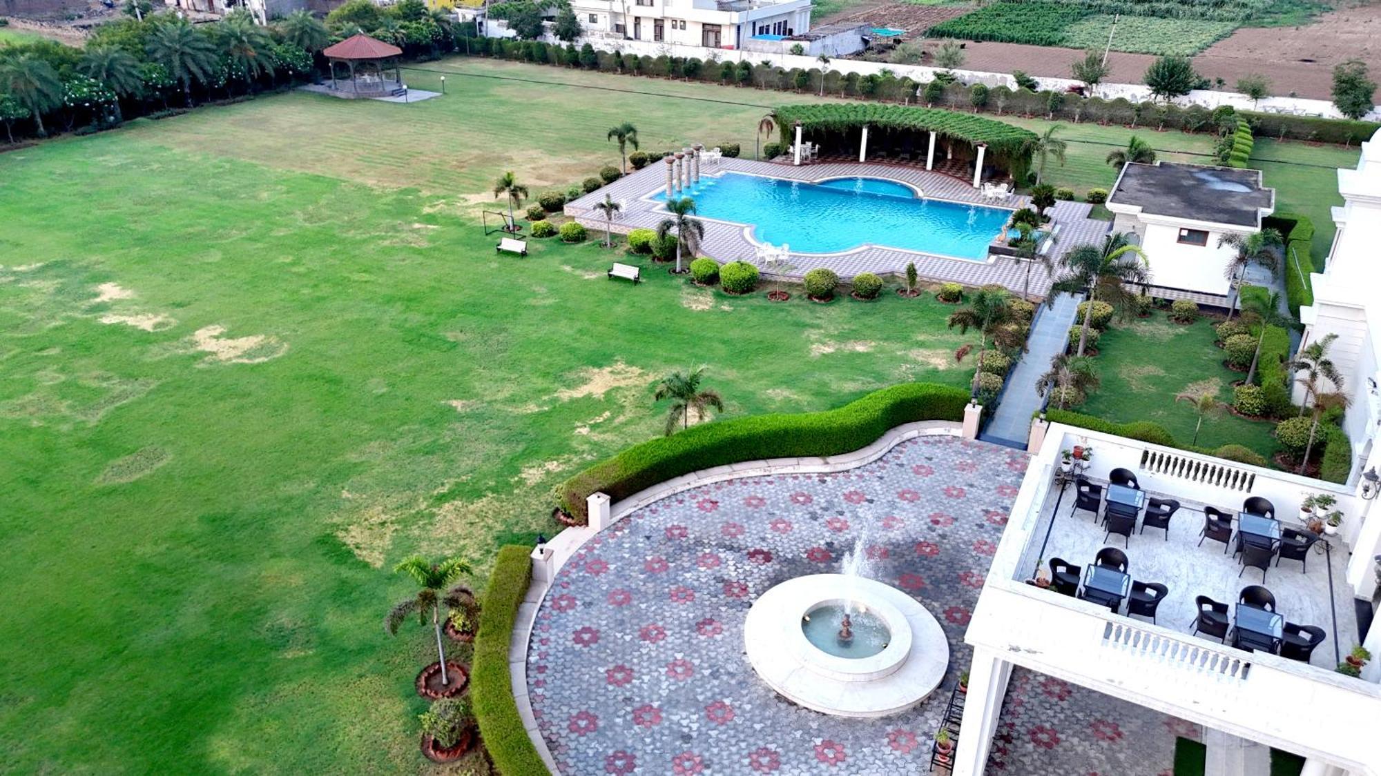 Umaid Farm Resort- A Legancy Vintage Stay In Džajpur Exteriér fotografie